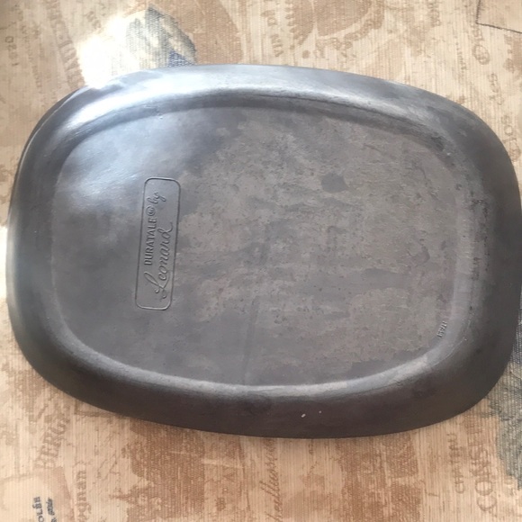 Wilton & Leonard Bread Trays - Picture 3 of 7